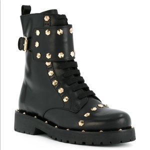 Authentic twinSet limited edition studs boots!